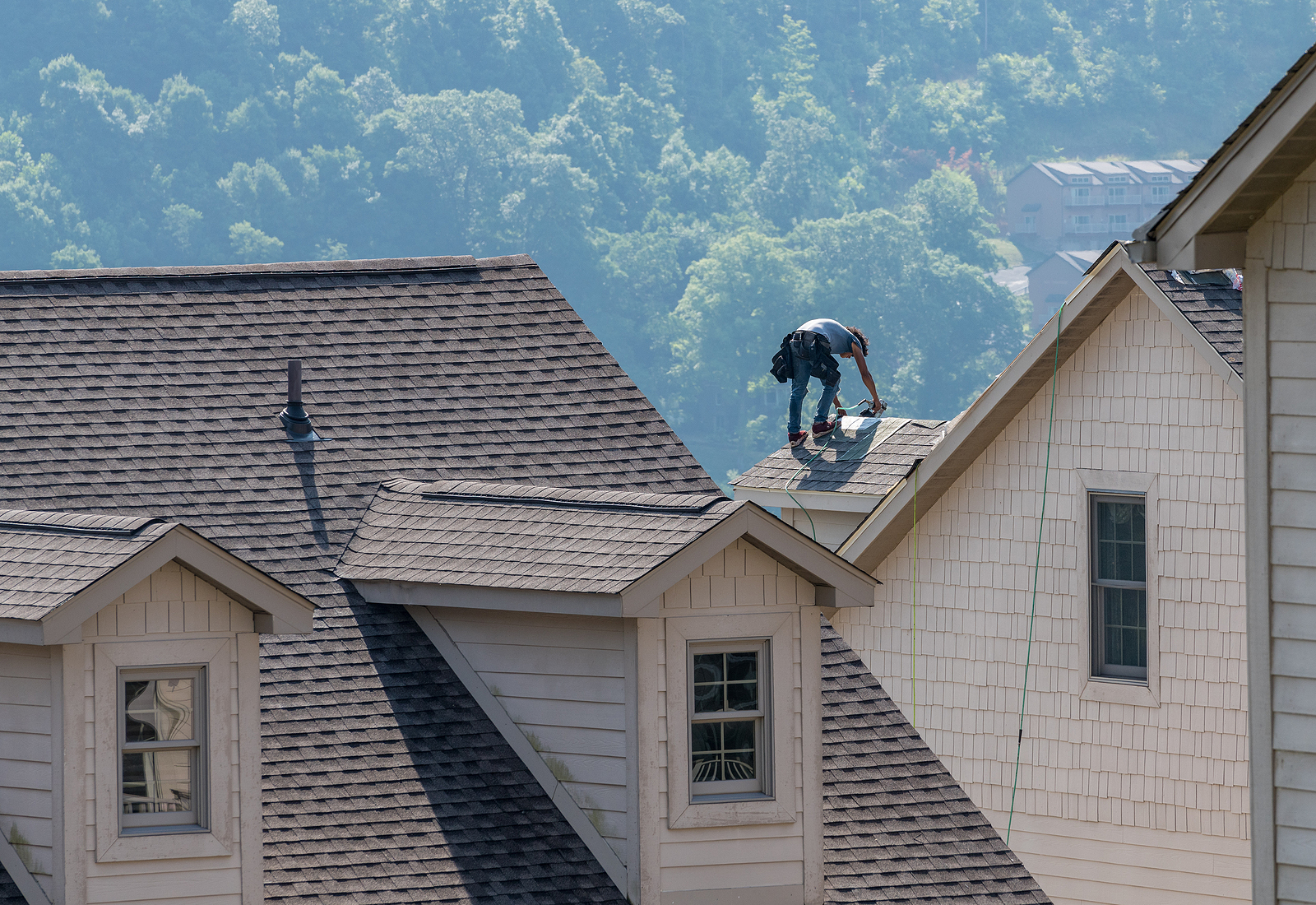 Residential Roofing Contractor - Elite Roofing